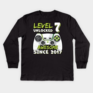 Seven 7Th Birthday Decoration Boy 7Yr 7 Year Old Birthday Kids Long Sleeve T-Shirt